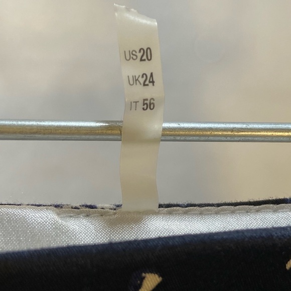 Tahari Skirt Midi Abstract Tropical White/Blue, Size 20 - Picture 9 of 14